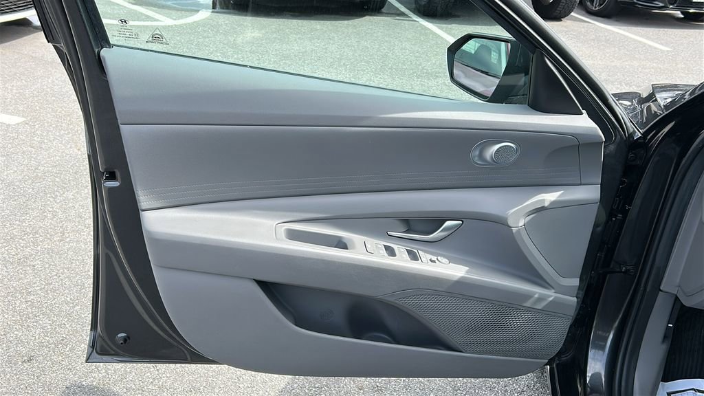 Used 2023 Hyundai Elantra SEL image 10