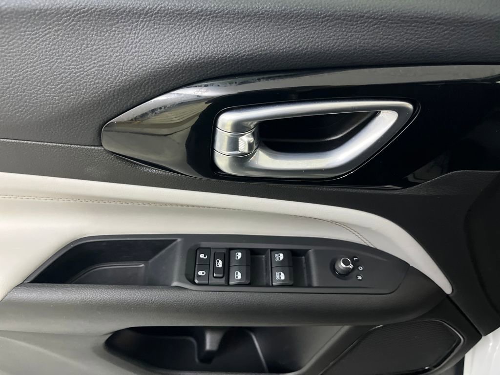 Used 2025 Jeep Compass Limited image 55