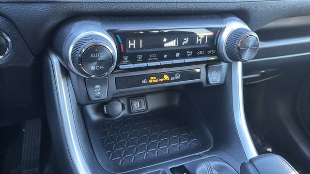 Used 2024 Toyota RAV4 XLE image 30