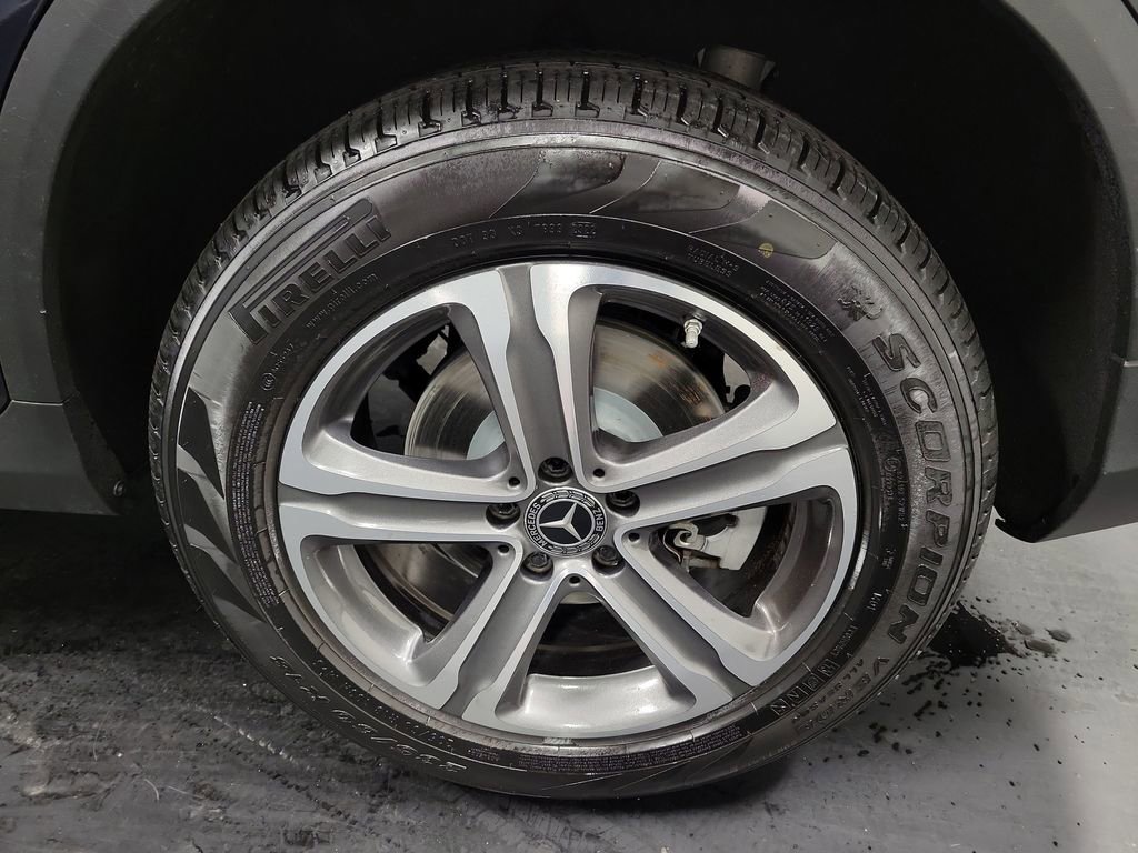 Used 2018 Mercedes-Benz GLC 300 GLC 300 image 11