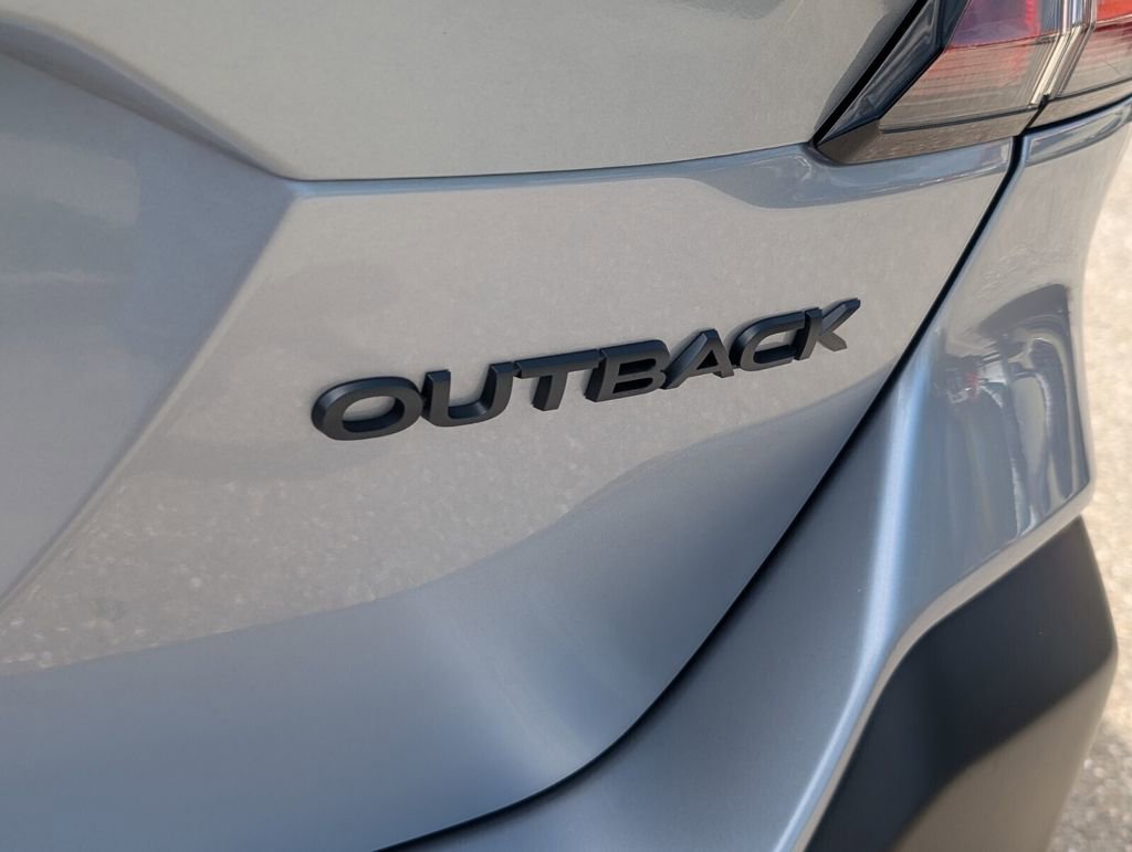 Used 2023 Subaru Outback Onyx Edition AWD/4WD image 16
