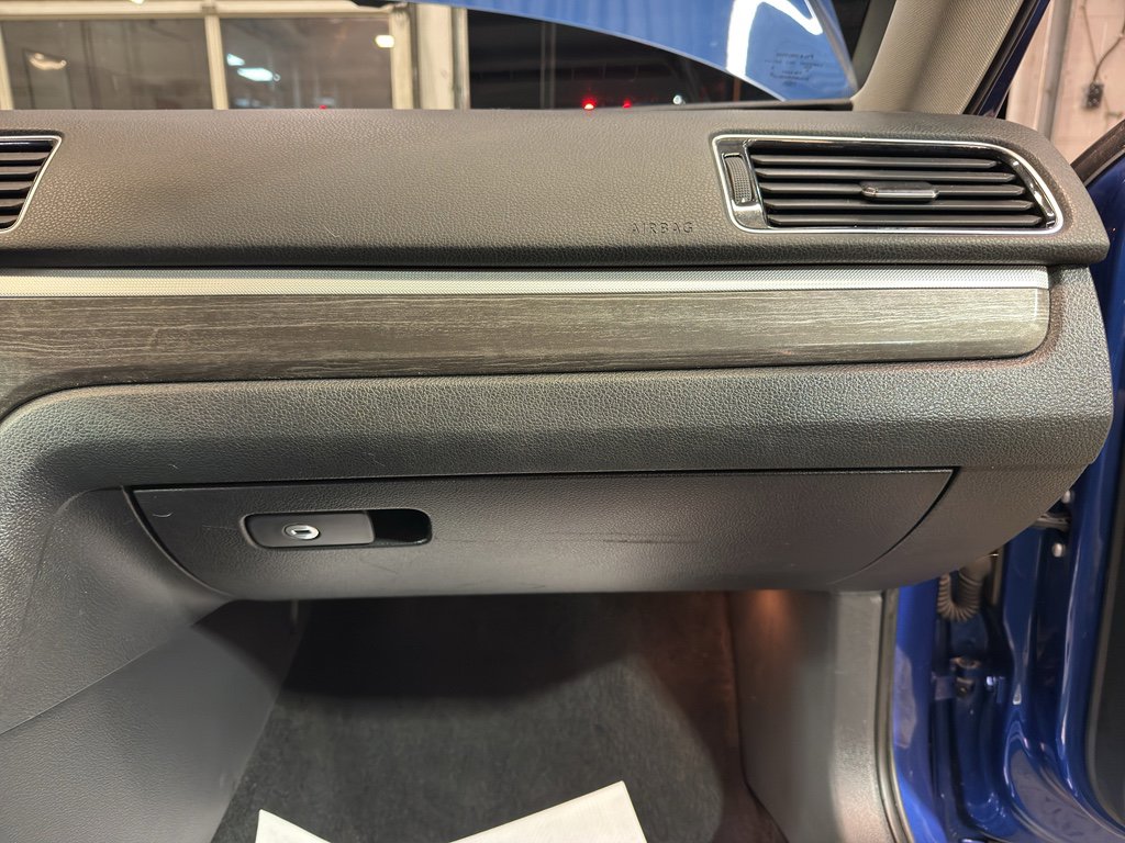 Used 2016 Volkswagen Passat 1.8T SE image 23