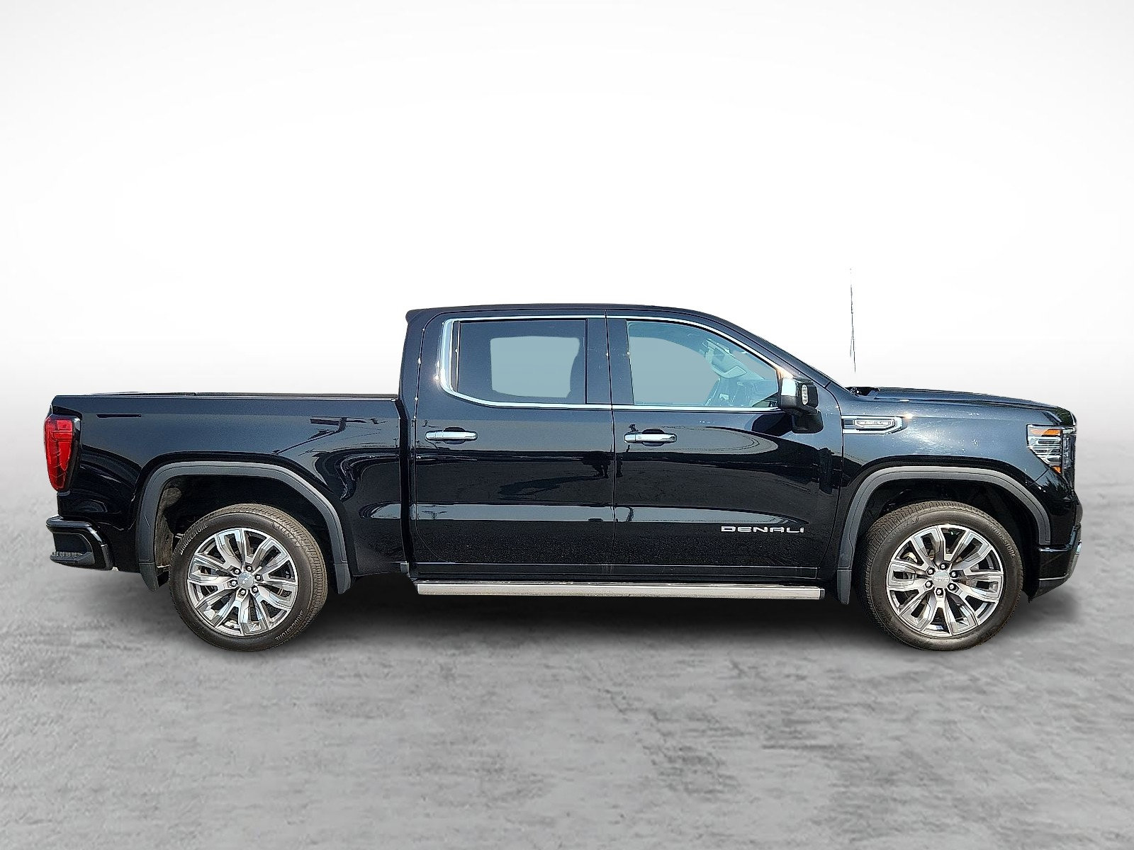 Certified 2024 GMC Sierra 1500 Denali w/ Denali Reserve Package image 6