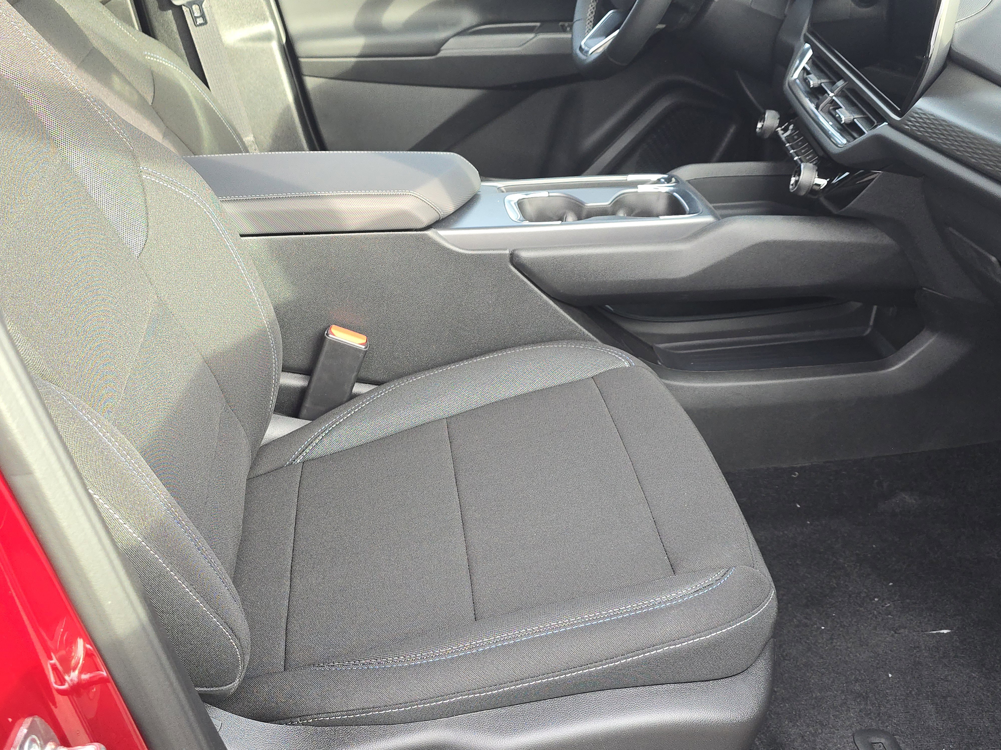 New 2026 Chevrolet Equinox EV LT w/ Comfort Package FWD image 23