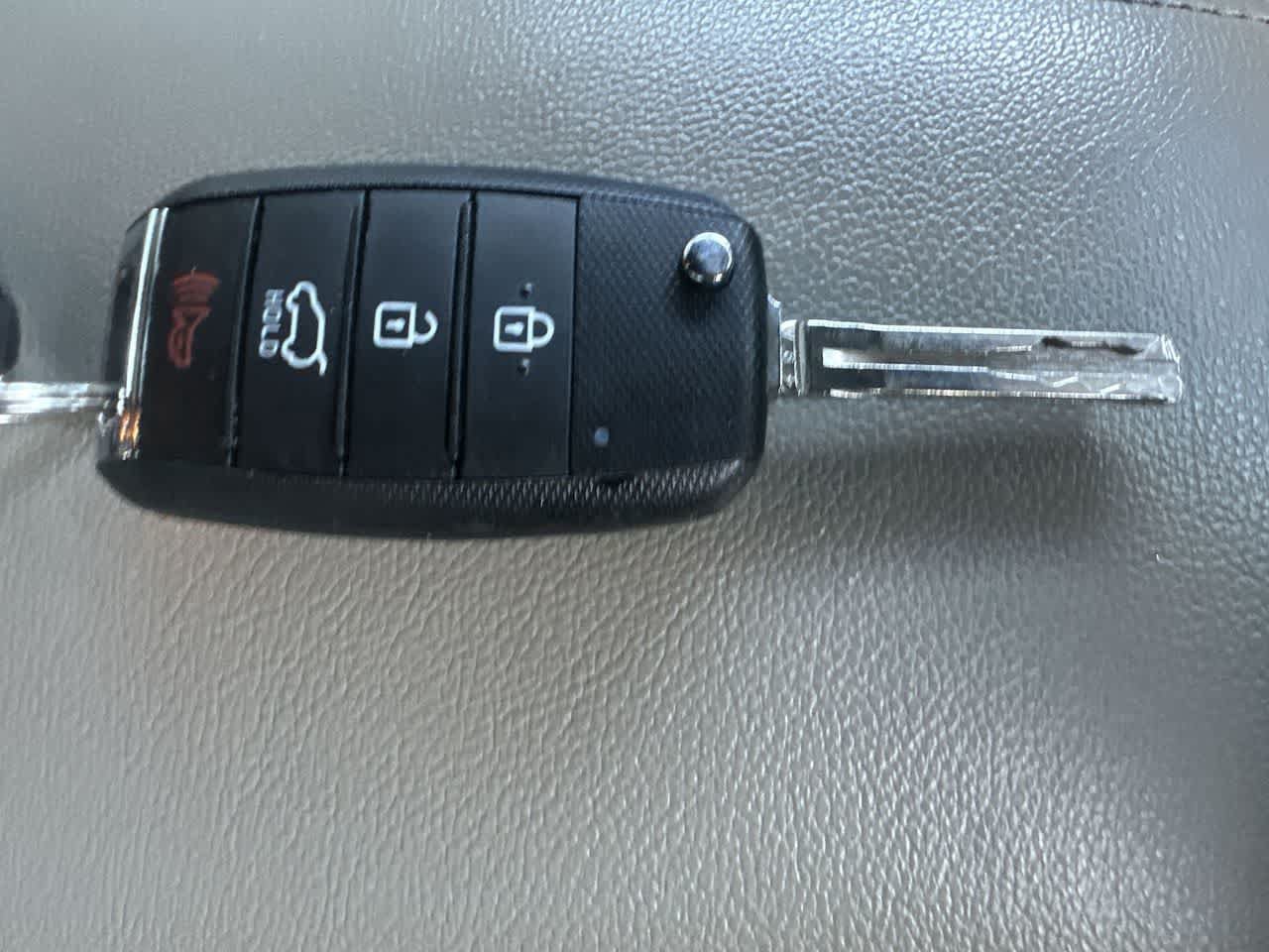 Used 2020 Kia Sportage S FWD image 28