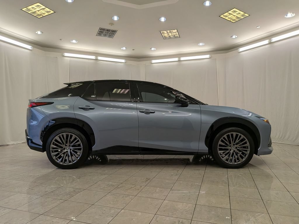 Used 2024 Lexus RZ 450e Premium w/ Accessory Package (2T) AWD/4WD image 11
