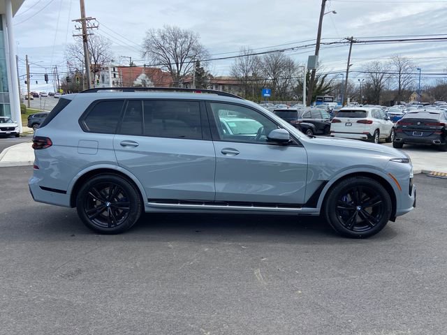 Certified 2023 BMW X7 xDrive40i w/ M Sport Package image 4