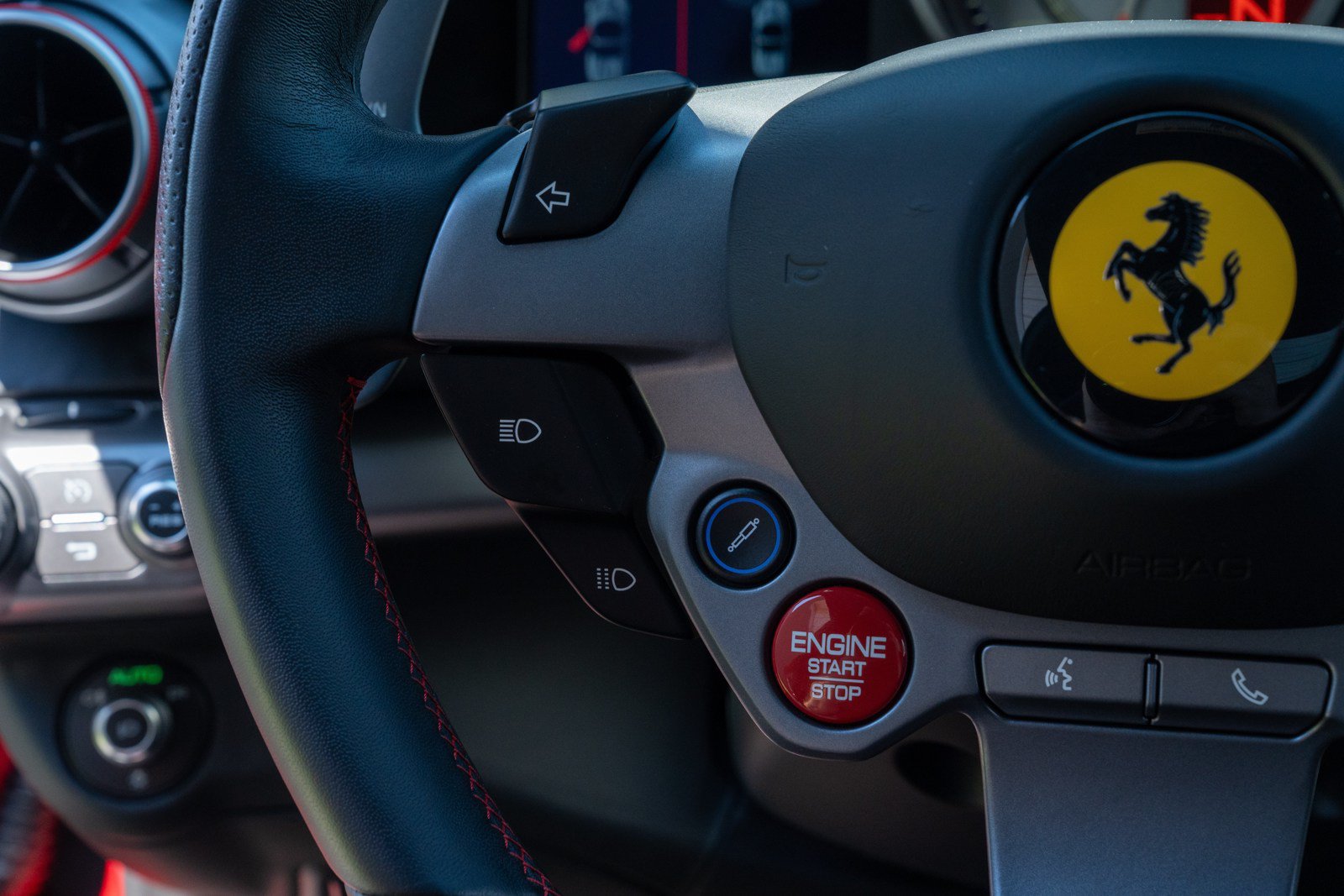 Used 2022 Ferrari 812 GTS RWD image 37