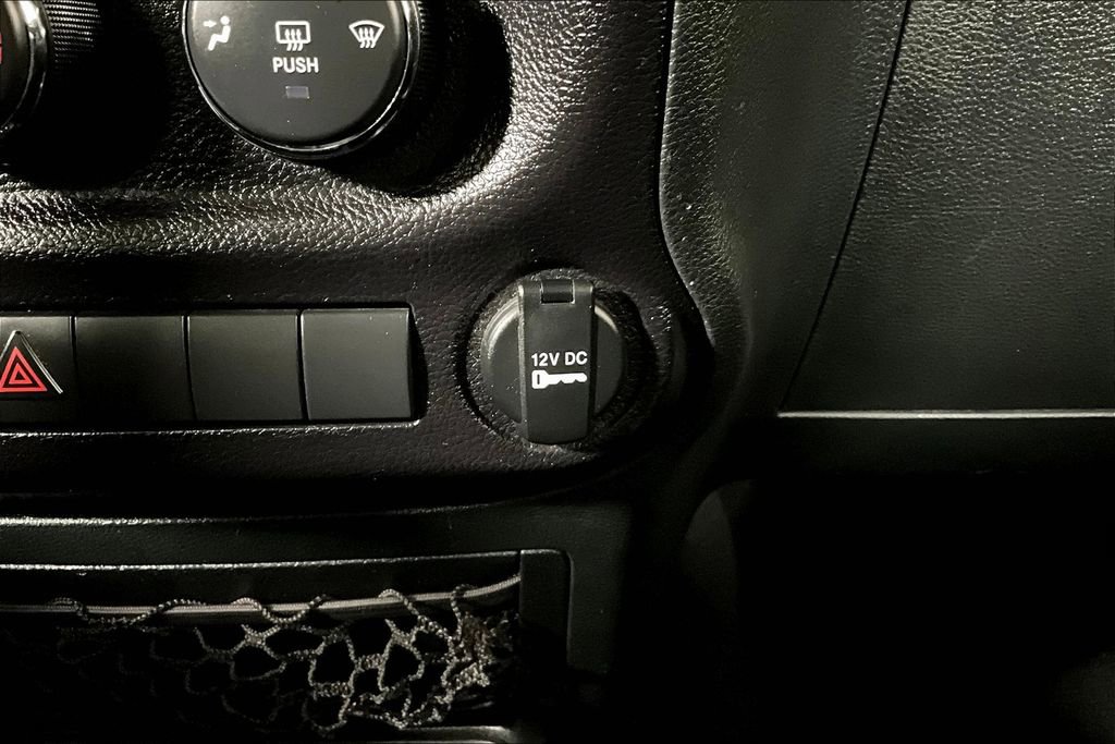 Used 2018 Jeep Wrangler Unlimited Sport S image 29