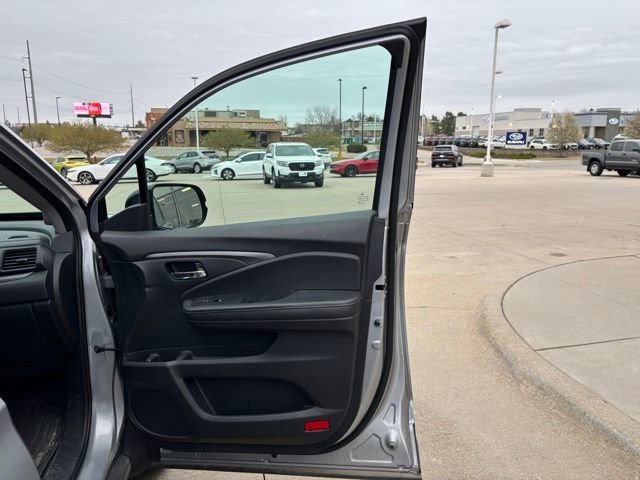 Certified 2023 Honda Ridgeline Sport image 21