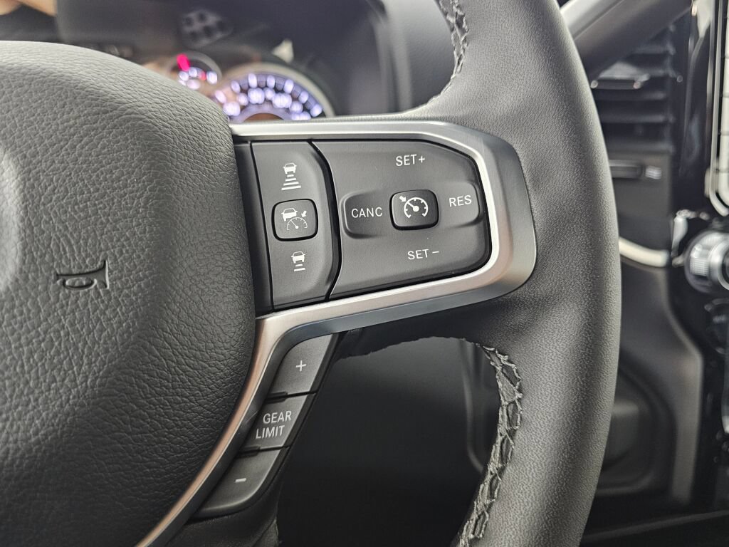 New 2026 RAM 2500 Big Horn AWD/4WD image 25