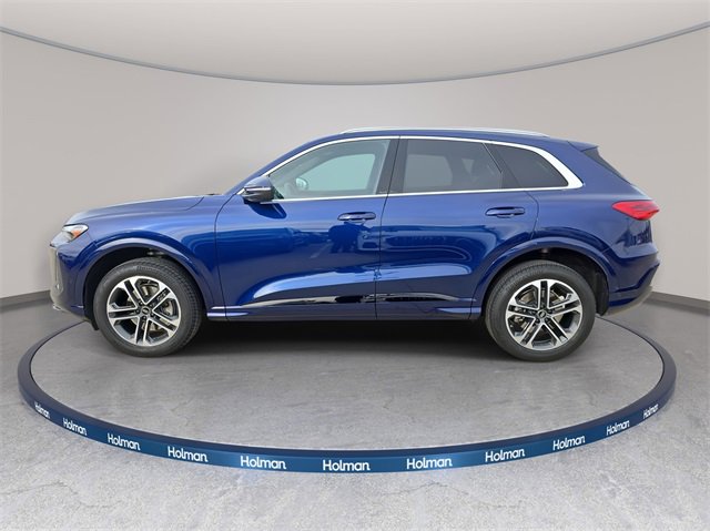 Certified 2025 Audi Q5 Premium w/ Convenience Package image 8