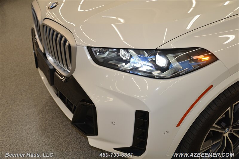 Used 2025 BMW X5 xDrive40i w/ M Sport Package AWD/4WD image 51
