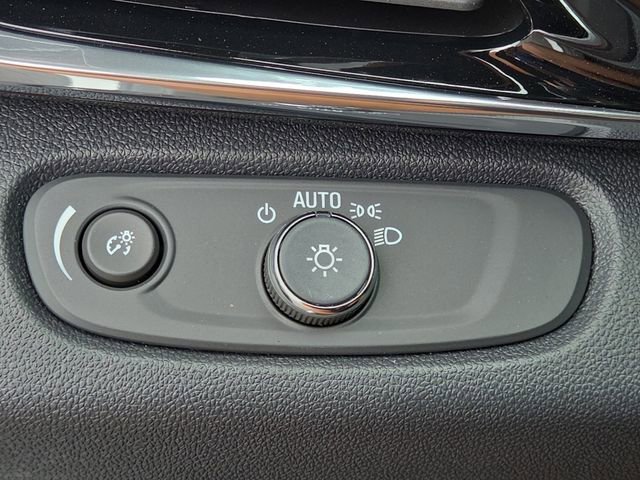 New 2025 Buick Envista Sport Touring w/ Convenience I Package image 17