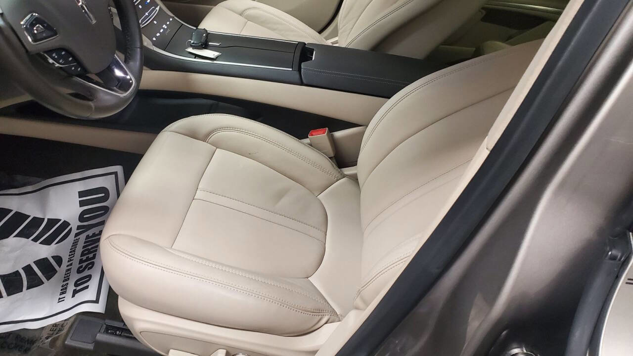 Used 2016 Lincoln MKZ Hybrid w/ Equipment Group 500A Select image 40