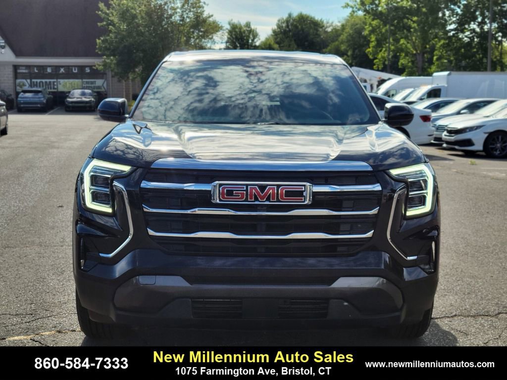 Used 2025 GMC Terrain Elevation image 8