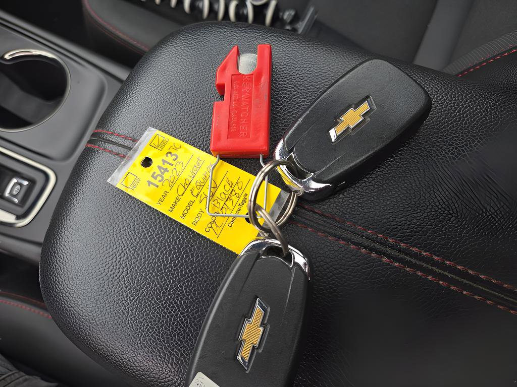 Used 2023 Chevrolet Equinox RS image 38