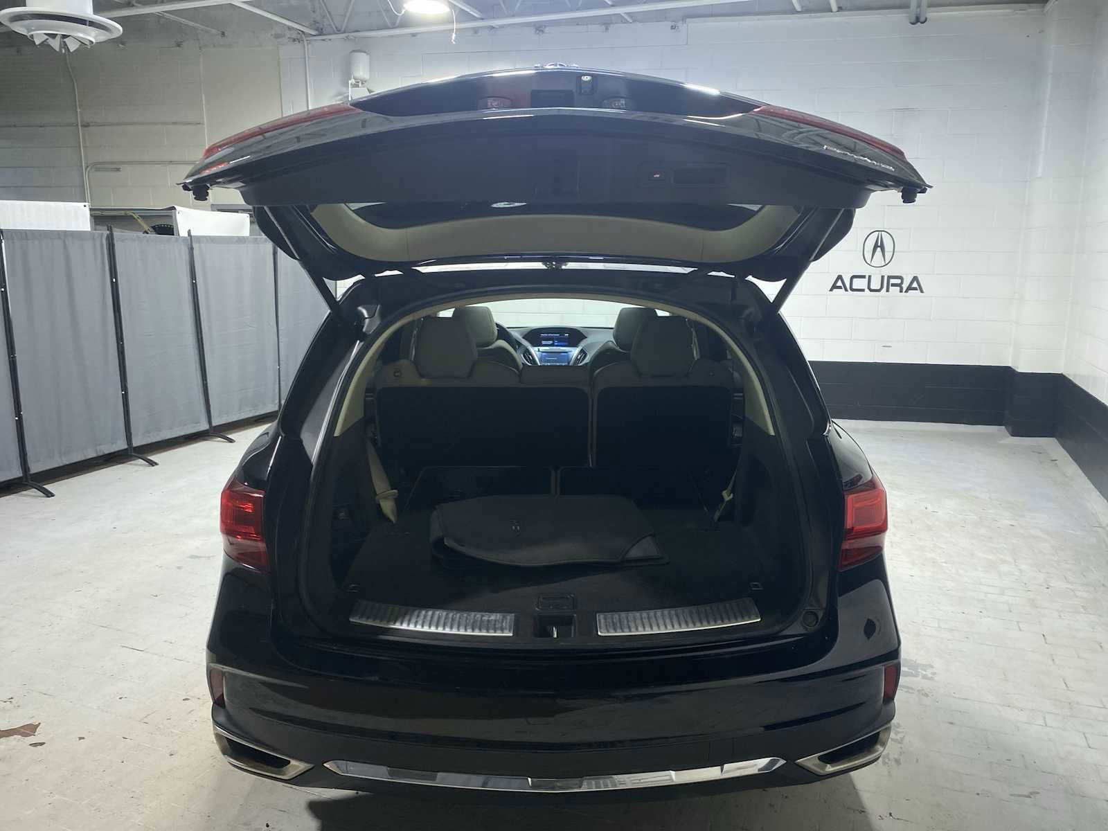 Used 2019 Acura MDX SH-AWD image 19