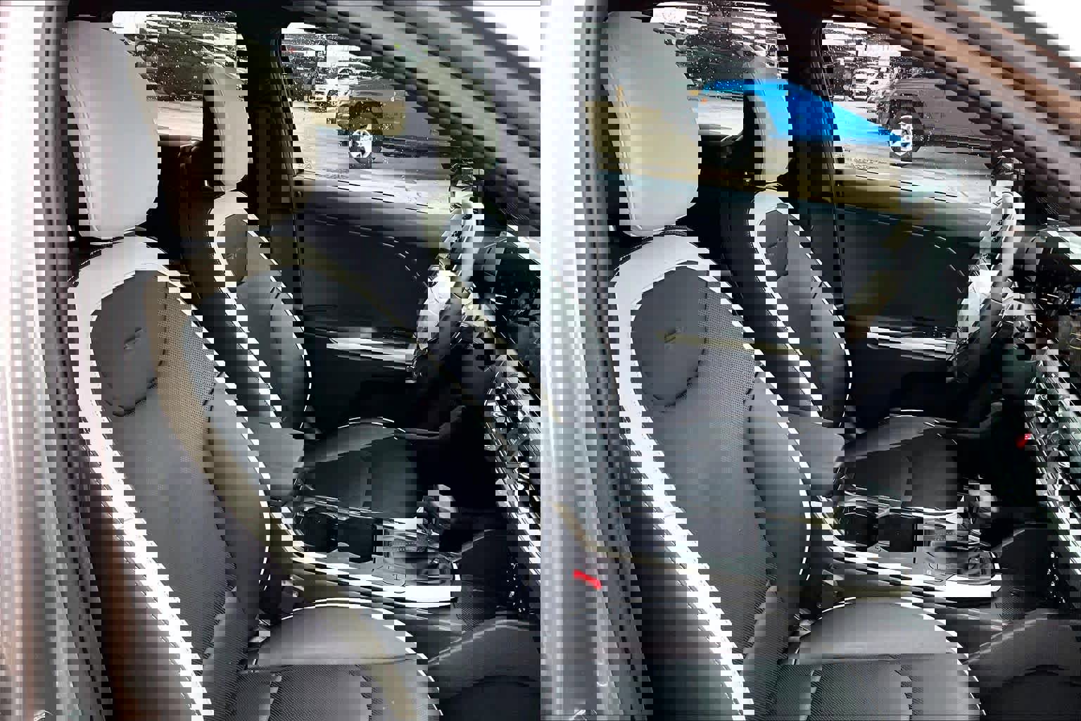 Used 2025 Kia K4 GT-Line w/ GT-Line Premium Package image 9