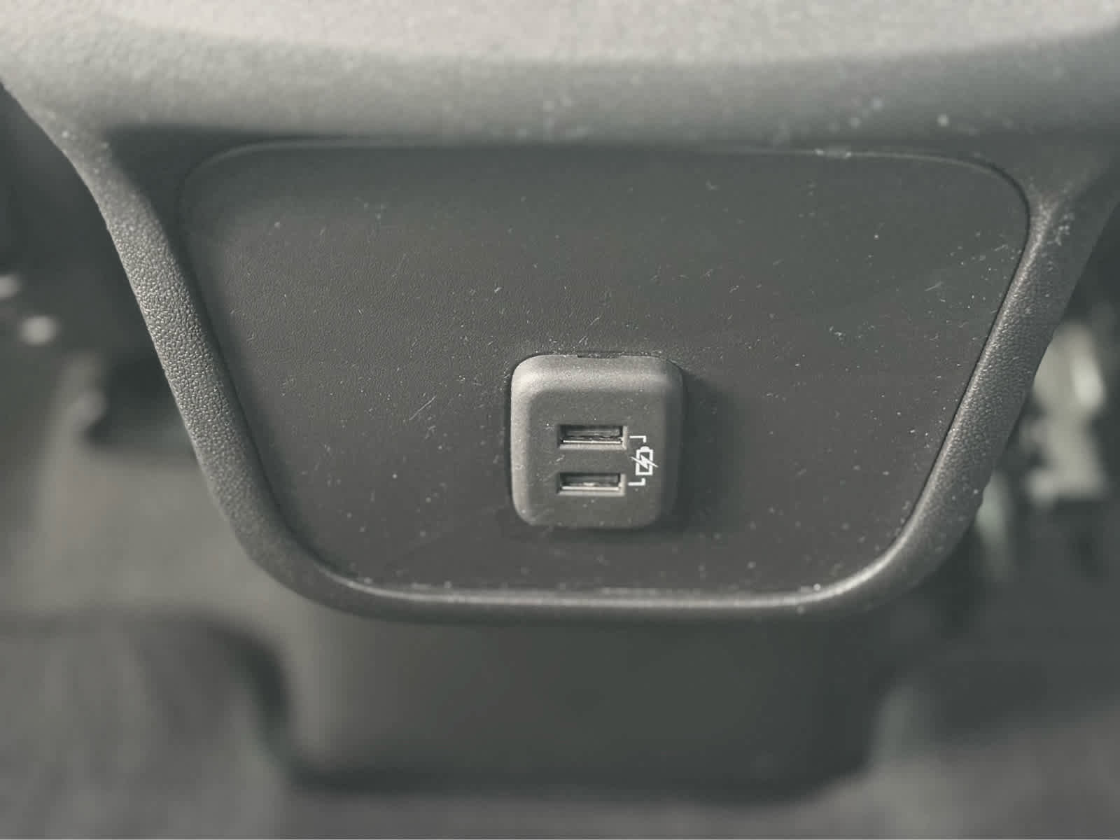 Used 2023 Chevrolet Equinox LS w/ Sport Edition FWD image 34