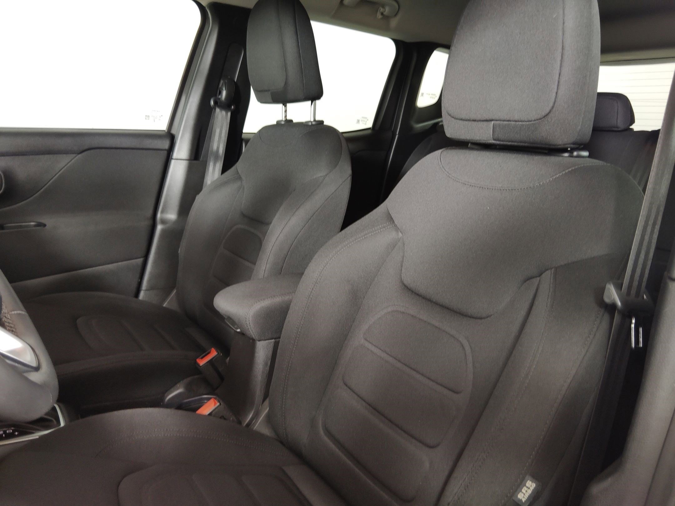 Used 2020 Jeep Renegade Latitude image 22