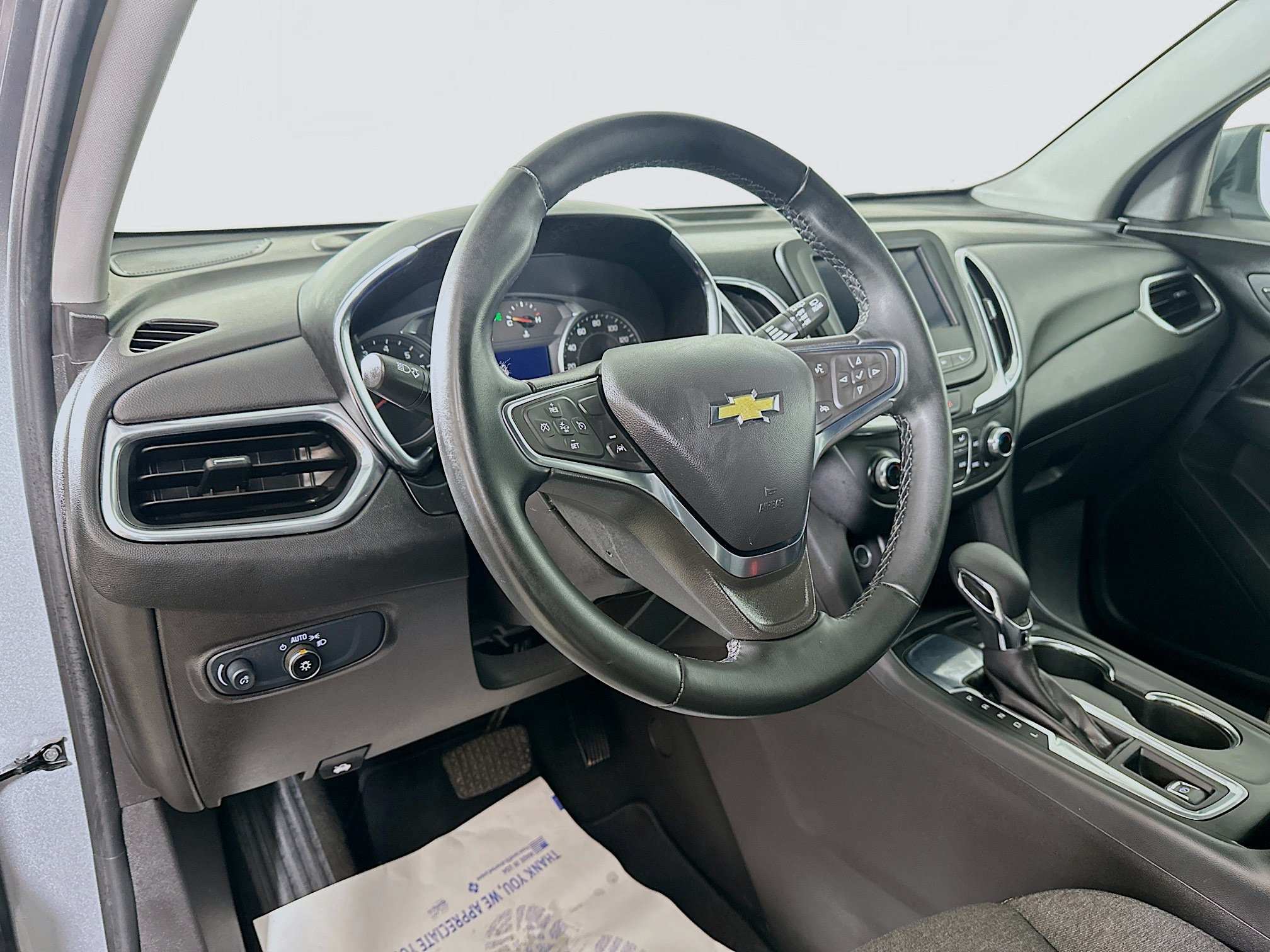 Used 2024 Chevrolet Equinox LT FWD image 9