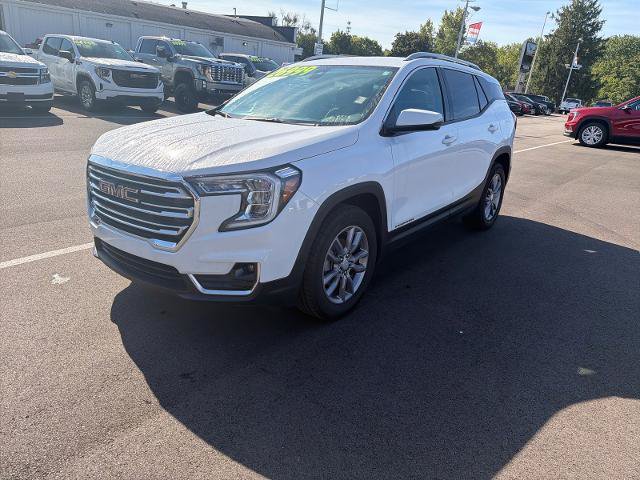 Used 2024 GMC Terrain SLT FWD image 4