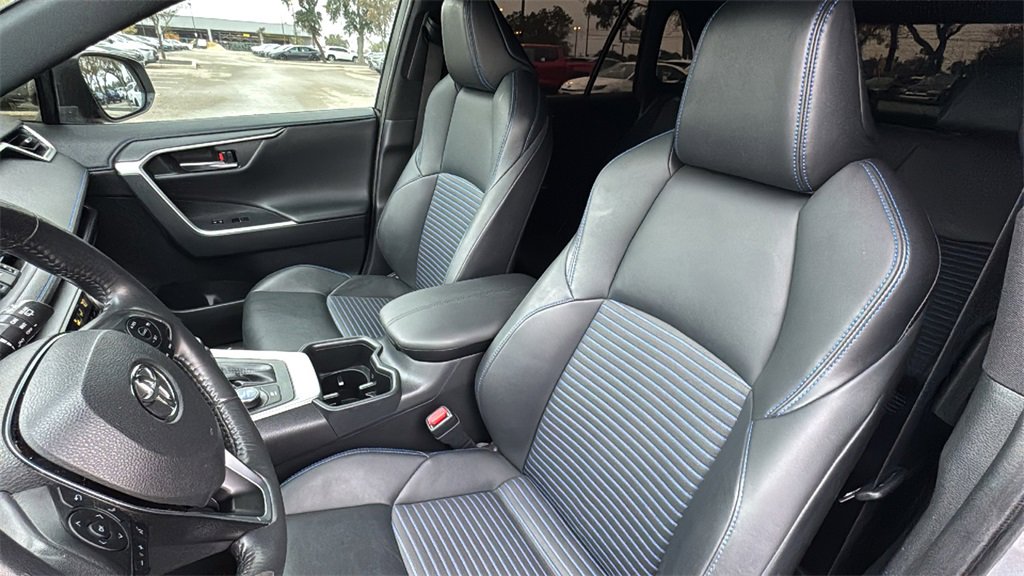 Used 2022 Toyota RAV4 XSE image 19