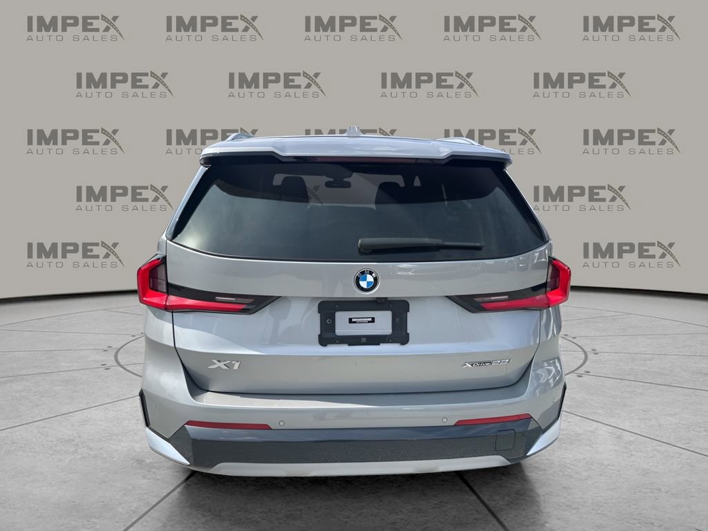 Used 2023 BMW X1 xDrive28i w/ Premium Package image 4