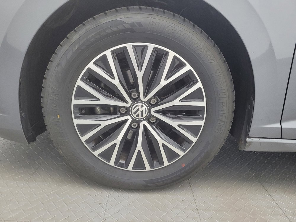 Used 2021 Volkswagen Jetta SE w/ SE Cold Weather Package FWD image 31