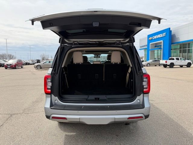 Used 2024 Ford Expedition Limited image 14