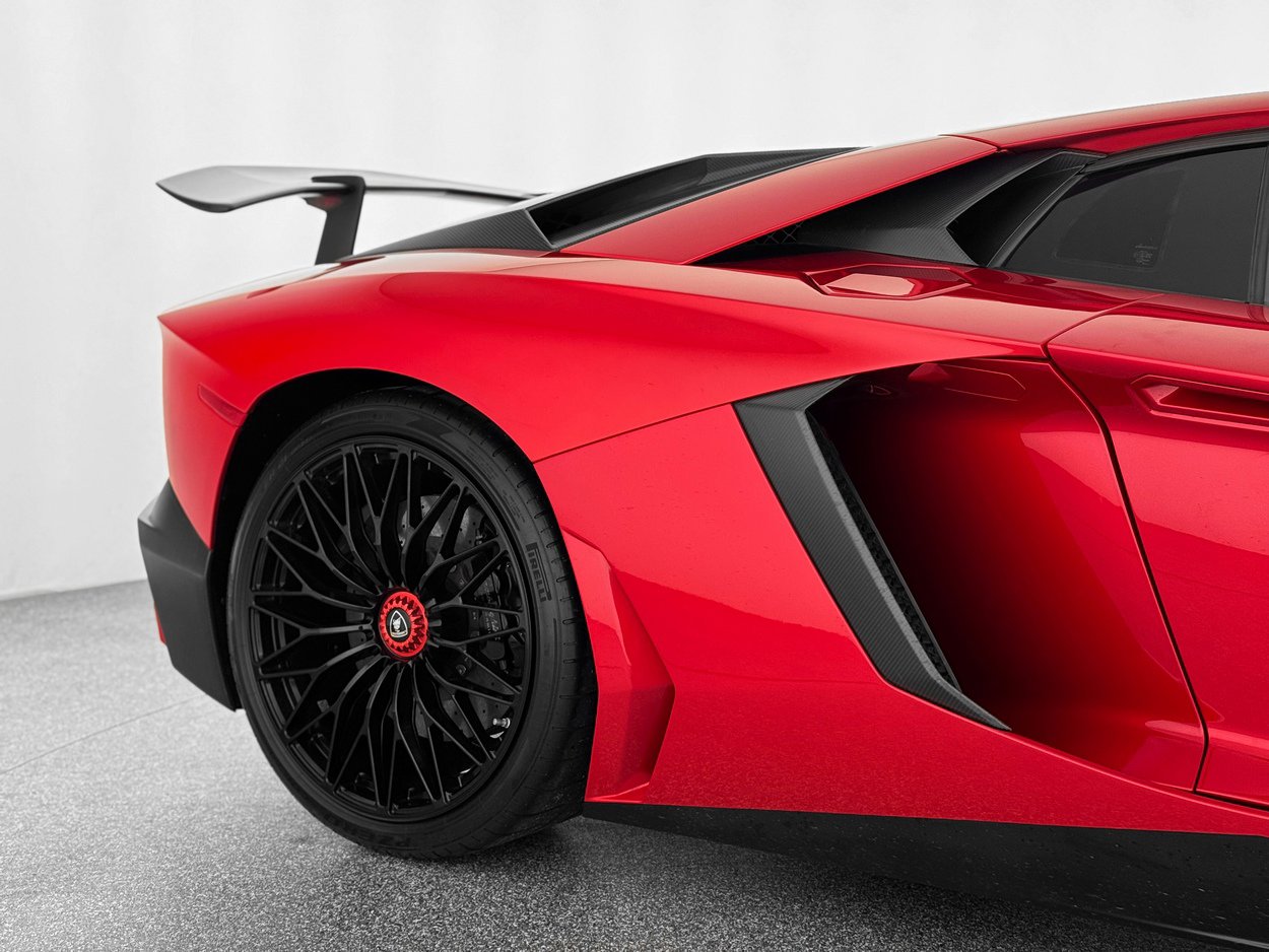 Used 2016 Lamborghini Aventador LP 750-4 Superveloce image 35