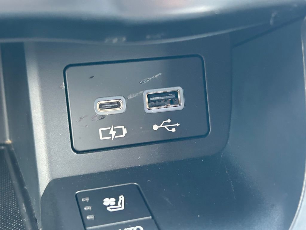 Used 2024 Lexus LX 600 F Sport image 38