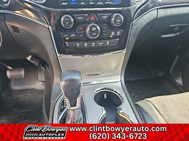 Used 2021 Jeep Grand Cherokee Trailhawk AWD/4WD image 18