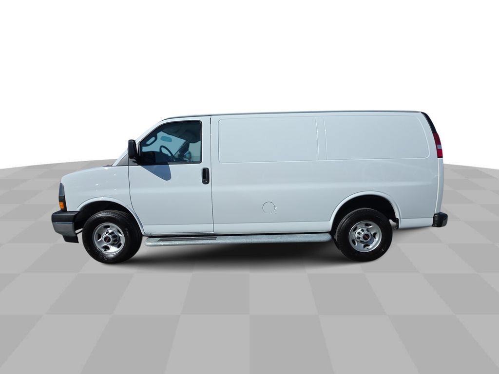 Used 2024 GMC Savana 2500 w/ Driver Convenience Package RWD image 5
