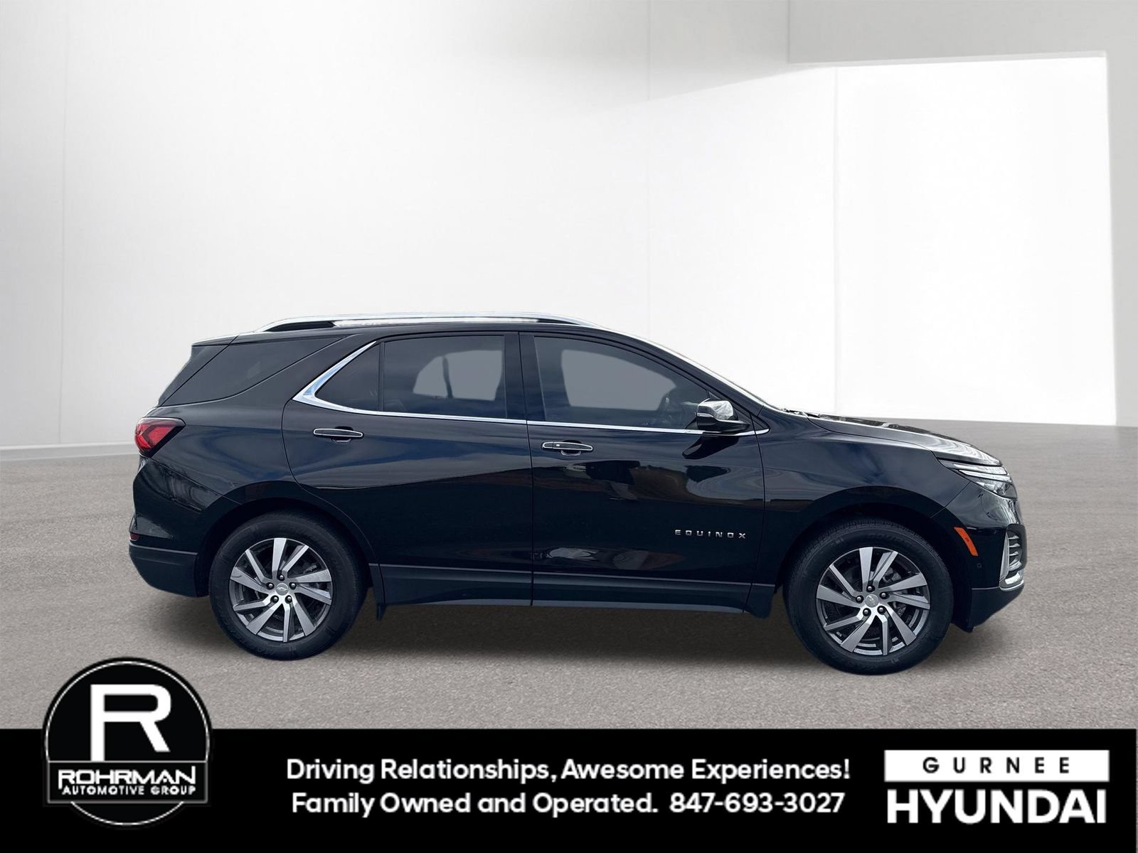 Used 2023 Chevrolet Equinox Premier AWD/4WD image 11