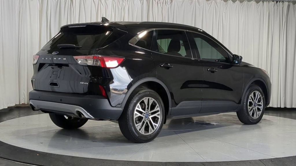 Used 2021 Ford Escape SEL w/ Technology Package AWD/4WD image 10