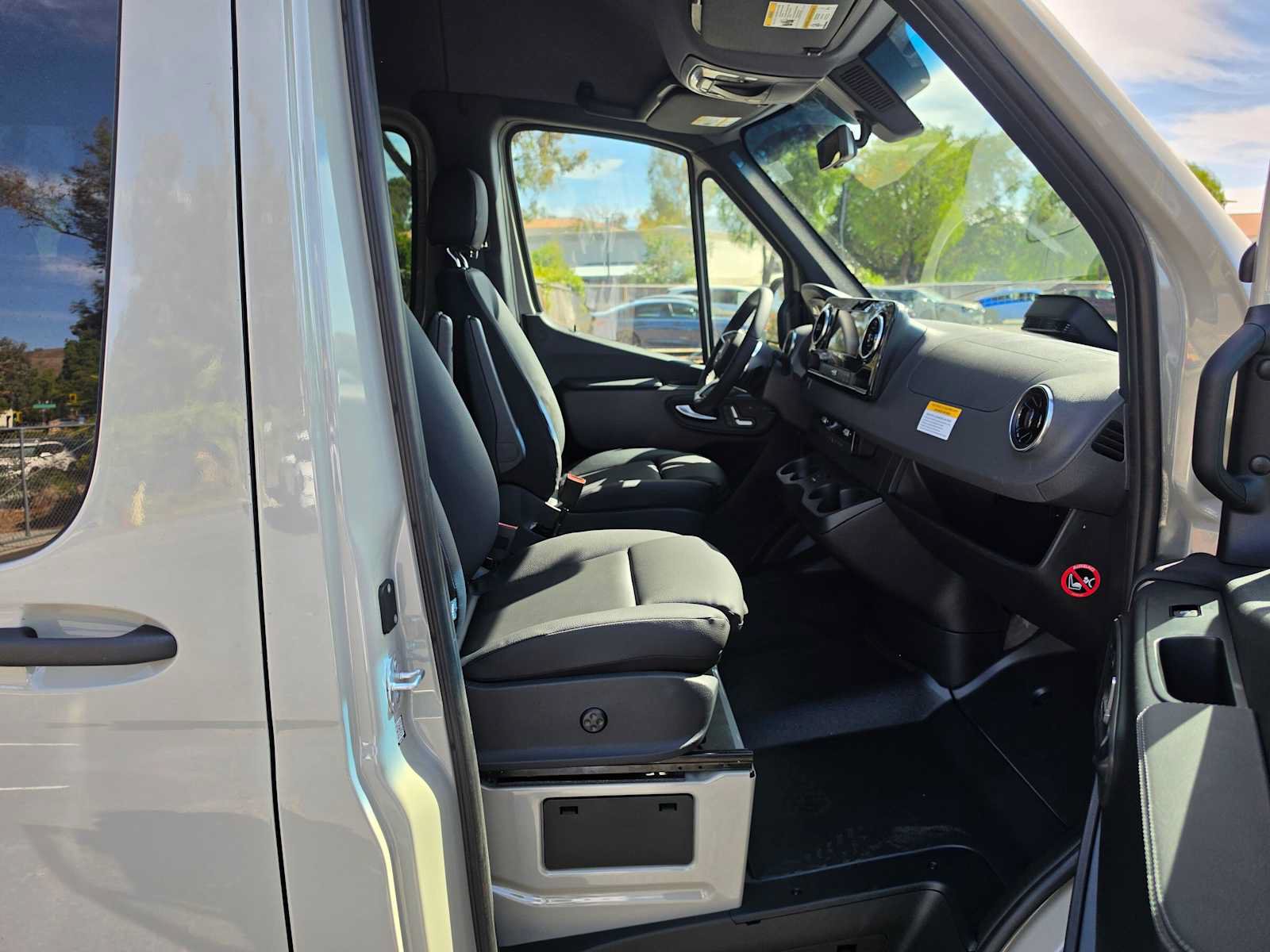 New 2026 Mercedes-Benz Sprinter 2500 image 10