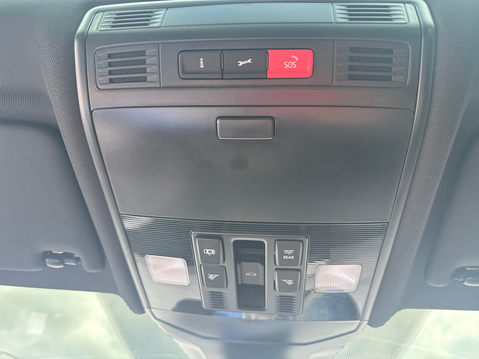 Used 2026 Volkswagen Jetta GLI Autobahn FWD image 10