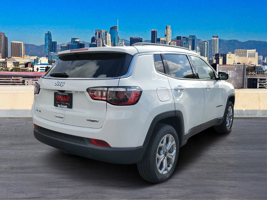 New 2026 Jeep Compass Latitude image 4