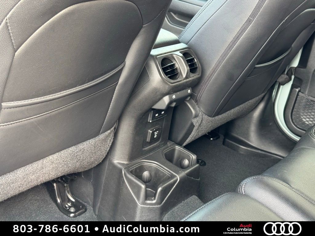 Used 2023 Jeep Wrangler Unlimited Rubicon w/ Cold Weather Group image 23