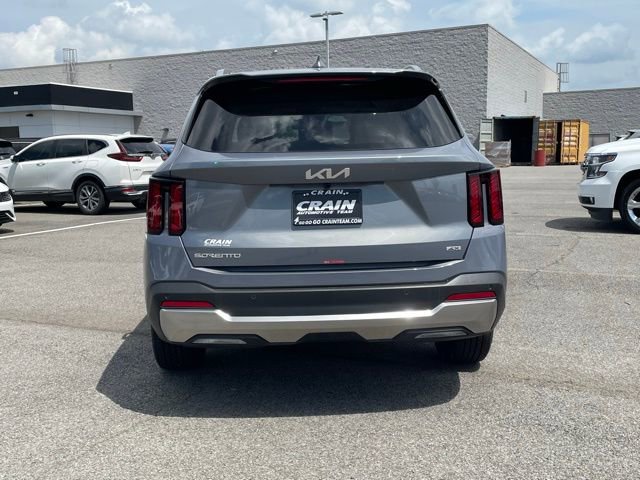New 2025 Kia Sorento S image 6