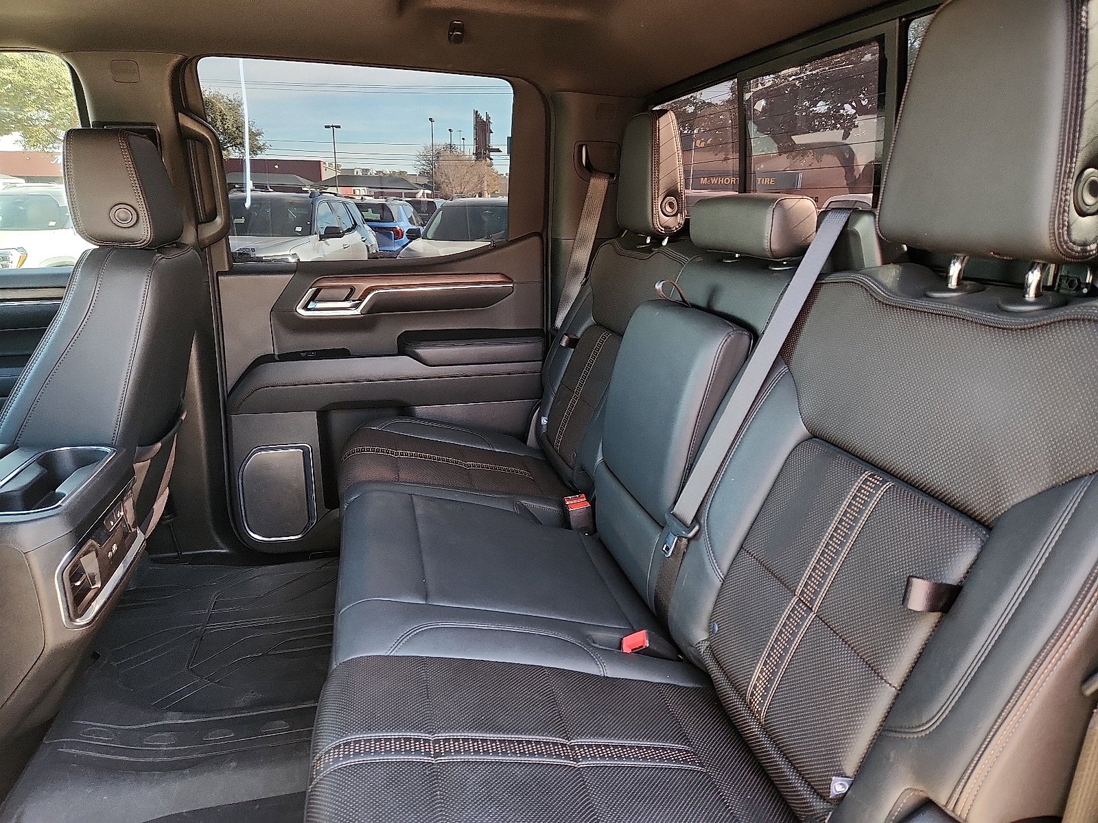 Used 2024 Chevrolet Silverado 1500 High Country w/ High Country Premium Package image 10