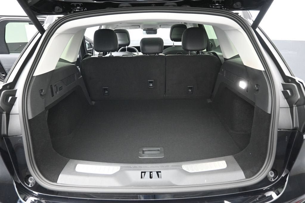 New 2026 Lincoln Nautilus Premier w/ Equipment Group 102A AWD/4WD image 30