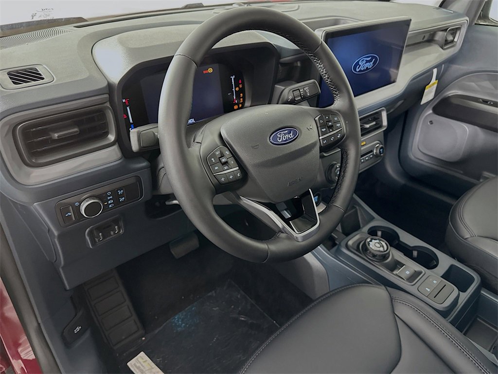 New 2025 Ford Maverick Lariat w/ Black Appearance Package image 9