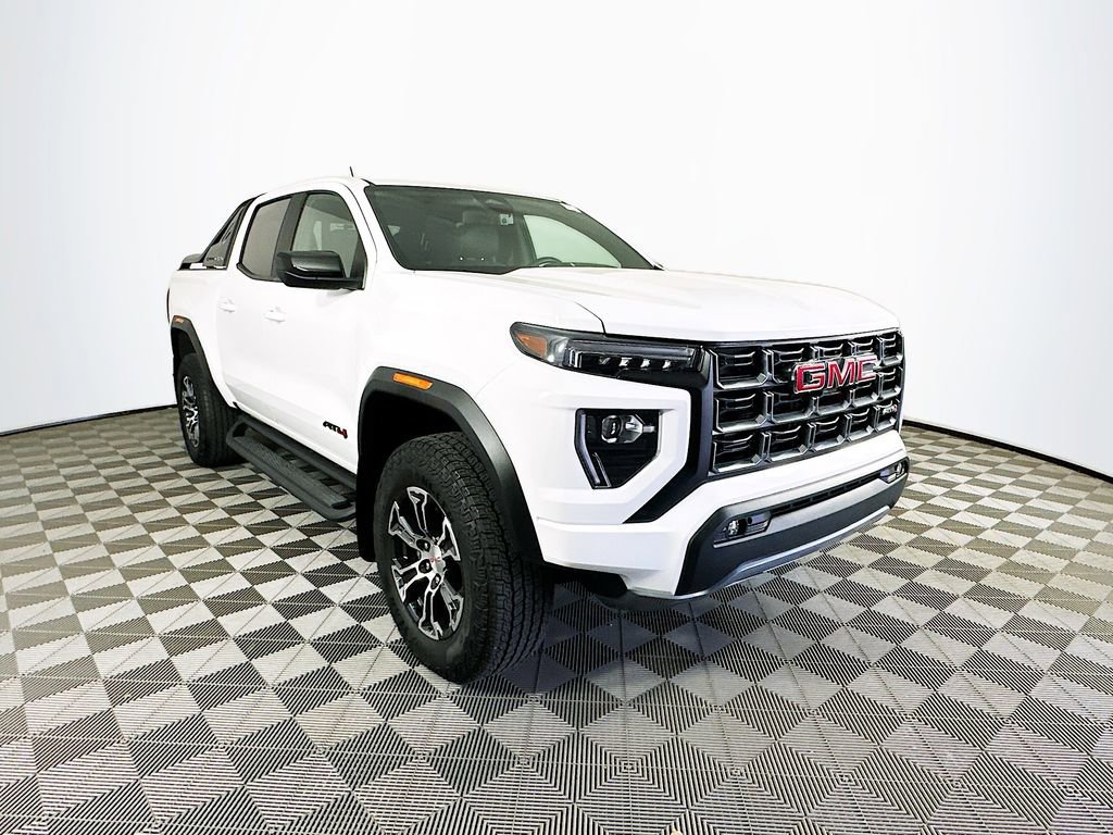 Used 2025 GMC Canyon AT4 AWD/4WD image 2