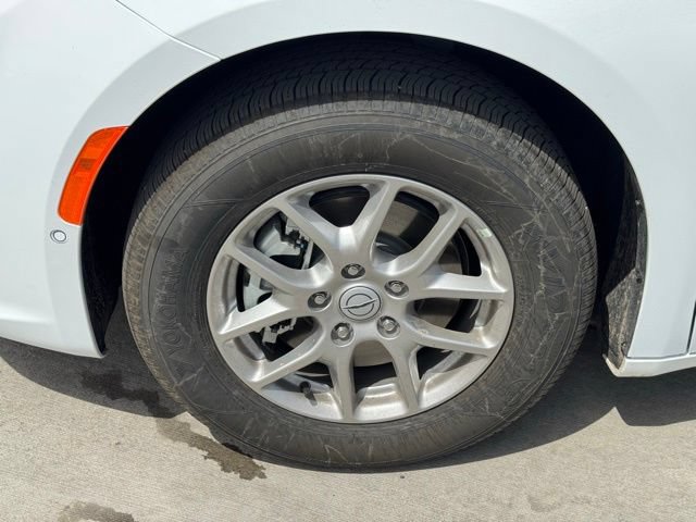 New 2026 Chrysler Pacifica Select FWD image 12