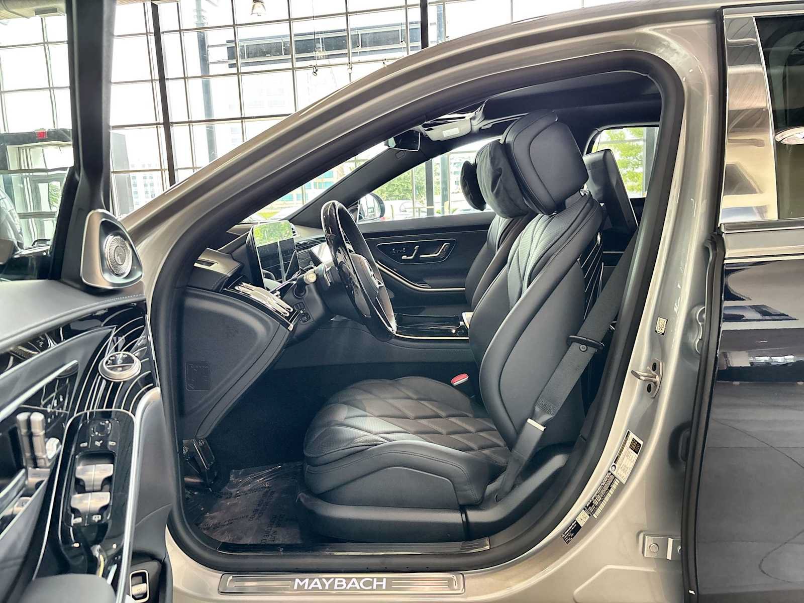 New 2026 Mercedes-Benz Maybach S 580 4MATIC image 2