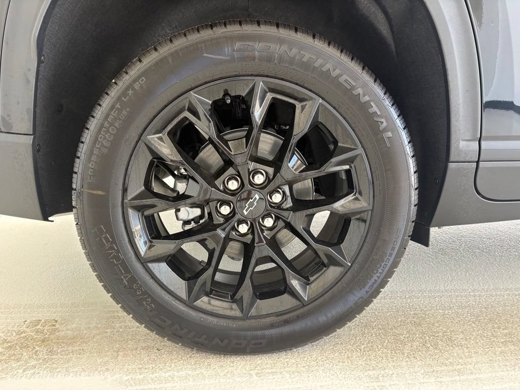 New 2026 Chevrolet Traverse LT w/ Midnight/Sport Edition FWD image 22