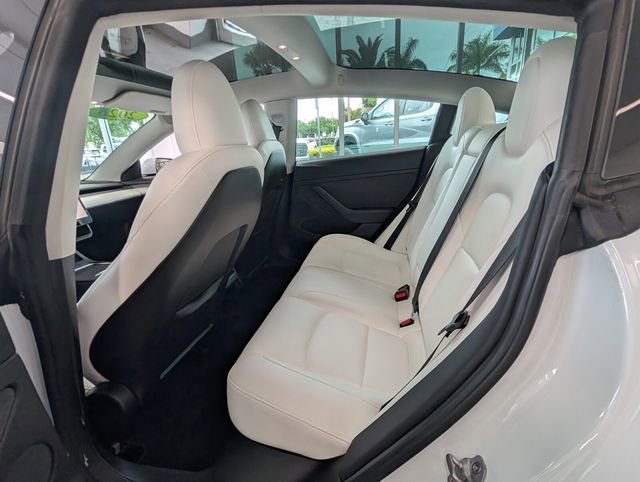Used 2023 Tesla Model 3 Standard Range RWD image 7